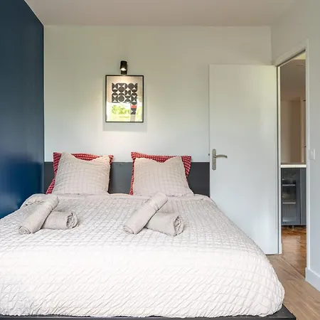 Spacious Nest For 10 People Saint-Denis (Seine-Saint-Denis)