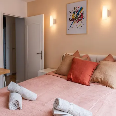Spacious Nest For 10 People Appartamento Saint-Denis (Seine-Saint-Denis)