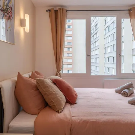 Appartamento Spacious Nest For 10 People Saint-Denis (Seine-Saint-Denis)